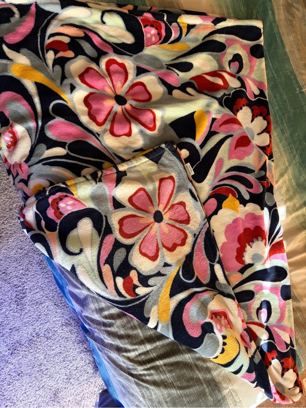 Vera Bradley Floral Multicolor Plush Throw Blanket
